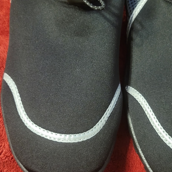 Sun& Sky Men's Black Water (Aqua) Shoes, New With Tags - Picture 2 of 5